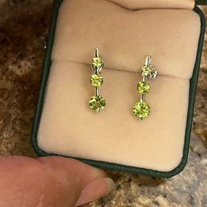 14k white gold peridot earrings